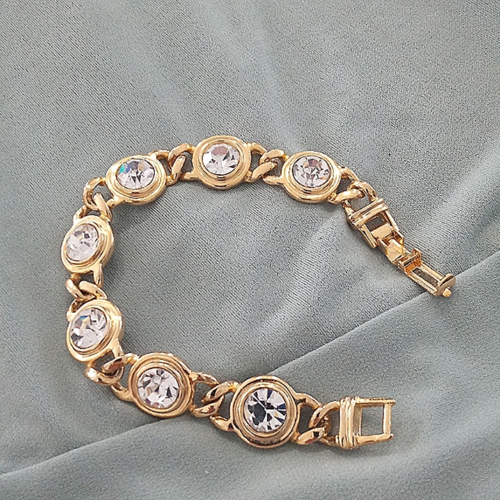 Crystal gold tone USA bracelet
